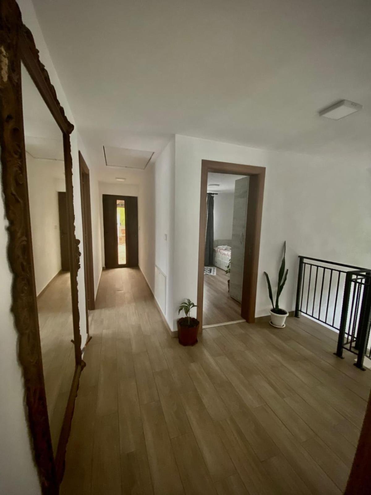Casa Alex Hotel Curtea de Argeş Eksteriør billede