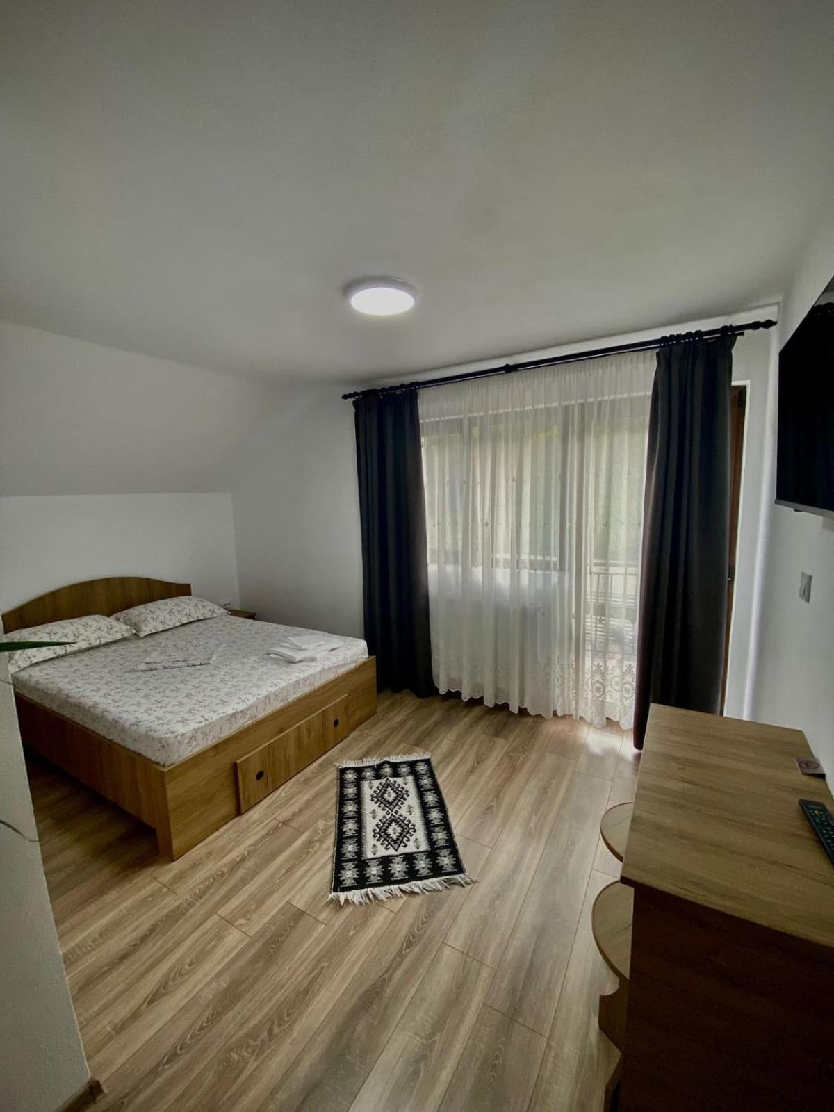 Casa Alex Hotel Curtea de Argeş Eksteriør billede